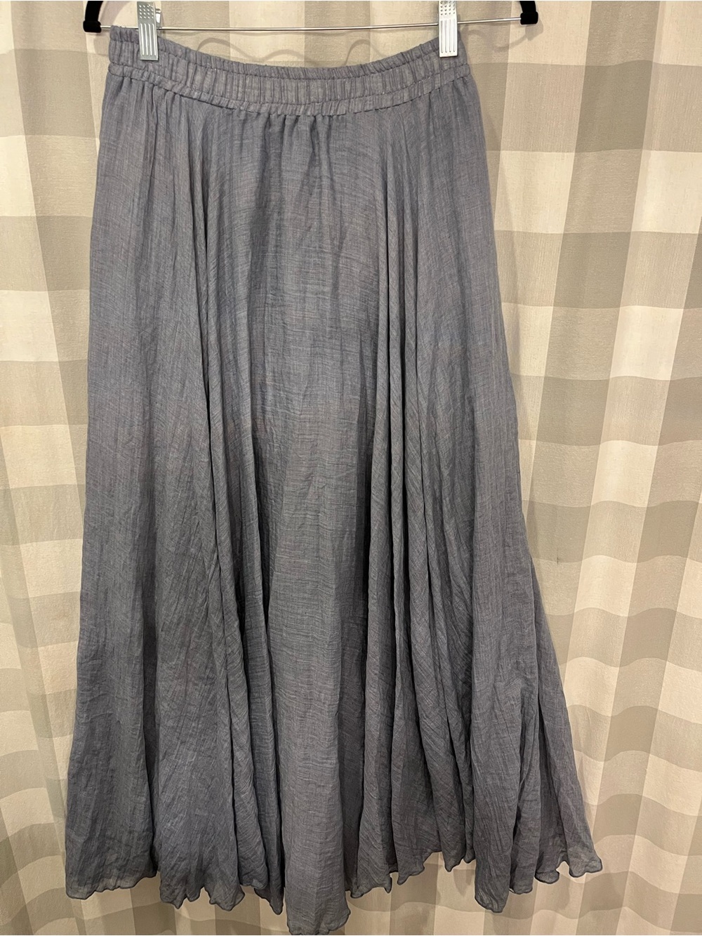 Flowing Gray Maxi Skirt with Elastic Waist